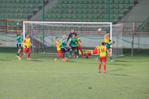 21.11.2020 Bełchatów. Mecz Fortuna 1. Ligi. GKS Bełchatów - Korona Kielce / Krzysztof Bujnowicz / Radio Kielce