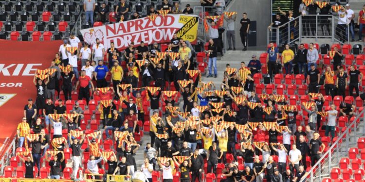 03.10.2020. Tychy. Fortuna 1 Liga. GKS Tychy - Korona Kielce / Krzysztof Bujnowicz / Radio Kielce