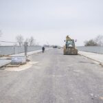 Nowy Korczyn. Próby obciążeniowe na moście na Wiśle / Urząd Marszałkowski Województwa Małopolskiego