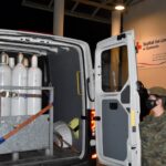 Opatów. Transport tlenu przez żołnierzy WOT / ŚBOT