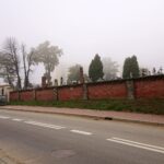 01.11.2020. Ostrowiec Św. Cmentarz przy ul. Denkowskiej / Emilia Sitarska / Radio Kielce