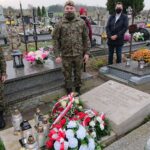 15.11.2020. Ożarów. Uroczystości upamiętniające Stanisława Bogusławskiego w 76. rocznicę bohaterskiej śmierci / Emilia Sitarska / Radio Kielce