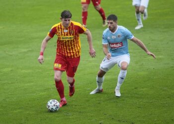 05.06.2020 Kielce. PKO Ekstraklasa. Mecz Korona Kielce - Piast Gliwice. Przy piłce: Jacek Kiełb / Wiktor Taszłow / Radio Kielce