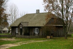 21.11.2020. Tokarnia. Skansen / Robert Felczak / Radio Kielce