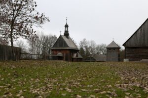 21.11.2020. Tokarnia. Skansen / Robert Felczak / Radio Kielce