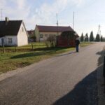 26.11.2020 Włostów gmina Lipnik. Wyremontowane drogi na osiedlu popegeerowskim / Emilia Sitarska / Radio Kielce
