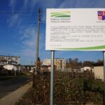 26.11.2020 Włostów gmina Lipnik. Wyremontowane drogi na osiedlu popegeerowskim / Emilia Sitarska / Radio Kielce