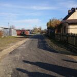 26.11.2020 Włostów gmina Lipnik. Wyremontowane drogi na osiedlu popegeerowskim / Emilia Sitarska / Radio Kielce