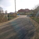 26.11.2020 Włostów gmina Lipnik. Wyremontowane drogi na osiedlu popegeerowskim / Emilia Sitarska / Radio Kielce