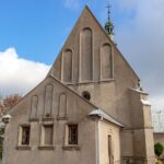 01.11.2020. Wszechświęte. Kościół parafialny pw. Wszystkich Świętych / Emilia Sitarska / Radio Kielce