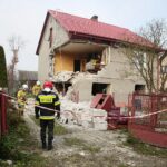 26.11.2020. Łukowa. Wybuch gazu w domu jednorodzinnym / Wiktor Taszłow / Radio Kielce