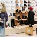 28.11.2020. Kielce. Oblężone kieleckie galerie handlowe / Wiktor Taszłow / Radio Kielce