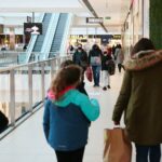 28.11.2020. Kielce. Oblężone kieleckie galerie handlowe / Wiktor Taszłow / Radio Kielce