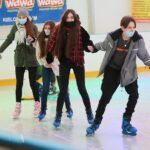 28.11.2020. Kielce. Lodowisko na Telegrafie / Wiktor Taszłow / Radio Kielce