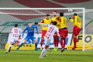 28.11.2020. Kielce. 28.11.2020. Kielce. 14. kolejka Fortuna 1 ligi. Korona Kielce - Resovia Rzeszów / Wiktor Taszłow / Radio Kielce