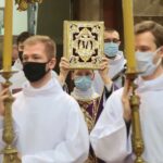 29.11.2020. Kielce. Uroczysta msza święta w szóstą rocznicę ingresu Ks. Biskupa Ordynariusza Jana Piotrowskiego / Wiktor Taszłow / Radio Kielce