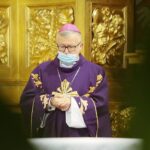 29.11.2020. Kielce. Uroczysta msza święta w szóstą rocznicę ingresu Ks. Biskupa Ordynariusza Jana Piotrowskiego. Na zdjęciu: Andrzej Kaleta - biskup pomocniczy diecezji kieleckiej / Wiktor Taszłow / Radio Kielce