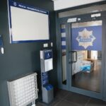 30.11.2020. Chmielnik. Komisariat policji / Wiktor Taszłow / Radio Kielce