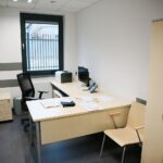 30.11.2020. Chmielnik. Komisariat policji / Wiktor Taszłow / Radio Kielce