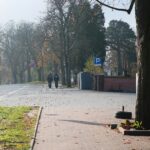 01.11.2020. Kielce. Okolice Cmentarza Starego / Wiktor Taszłow / Radio Kielce