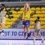 09.11.2020. Kielce. 4. kolejka PGNIG Superligi: Łomża Vive Kielce - Grupa Azoty Tarnów / Wiktor Taszłow / Radio Kielce