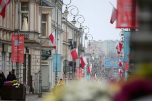 11.11.2020. Kielce. Święto Niepodległości. Flaga / Wiktor Taszłow / Radio Kielce