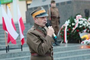 11.11.2020. Kielce. Uroczystości patriotyczne Stowarzyszenia Rekonstrukcji Historycznych „Jodła”. Na zdjęciu: Dionizy Krawczyński - prezes Stowarzyszenia Rekonstrukcji Historycznych „Jodła” / Wiktor Taszłow / Radio Kielce