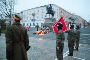 11.11.2020. Kielce. Uroczystości patriotyczne Stowarzyszenia Rekonstrukcji Historycznych „Jodła” / Wiktor Taszłow / Radio Kielce