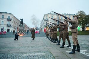 11.11.2020. Kielce. Uroczystości patriotyczne Stowarzyszenia Rekonstrukcji Historycznych „Jodła” / Wiktor Taszłow / Radio Kielce