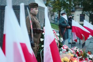 11.11.2020. Kielce. Uroczystości patriotyczne Stowarzyszenia Rekonstrukcji Historycznych „Jodła” / Wiktor Taszłow / Radio Kielce