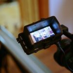 13.11.2020. Ciekoty. Realizacja teledysku do pastorałki "Gore gwiazda" w dworku Stefana Żeromskiego / Wiktor Taszłow / Radio Kielce