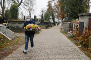 14.11.2020. Kielce. Cmentarz Stary / Wiktor Taszłow / Radio Kielce