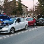 24.11.2020. Cedzyna. Wypadek trzech aut / Wiktor Taszłow / Radio Kielce