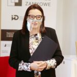 24.11.2020. Kielce. Wręczenie nagród w konkursie na wspomnienia "Historia w mojej pamięci". Na zdjęciu: Ewa Chabielska - dyrektor Wzgórza Zamkowego / Wiktor Taszłow / Radio Kielce