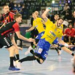 25.11.2020. Kielce. 8. kolejka Ligi Mistrzów. Łomża Vive Kielce - Vardar Skopje / Wiktor Taszłow / Radio Kielce