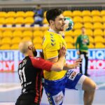 25.11.2020. Kielce. 8. kolejka Ligi Mistrzów. Łomża Vive Kielce - Vardar Skopje / Wiktor Taszłow / Radio Kielce