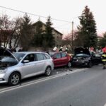 24.11.2020. Cedzyna. Wypadek trzech aut / Wiktor Taszłow / Radio Kielce