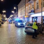 01.08.2020. Kielce. Pijany kierowca pędził osobowym seatem wzdłuż ulicy Sienkiewicza / Michał Karoński/Facebook