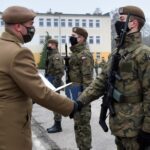 12.12.2020 Świętoszów. Przysięga świętokrzyskich Terytorialsów / starszy szeregowy Daniel Woś / ŚWOT