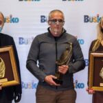 03.12.2020. Busko-Zdrój. 13. edycja plebiscytu „Buskowianin Roku". Tytuł Buskowianina Roku otrzymał Valerjan Romanovski. Na zdjęciu (od lewej): Zdzisław Dudek - nominowany