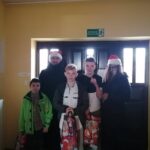 06.12.2020. Sandomierz. Podopieczni Ośrodka „Radość Życia” otrzymali mikołajkowe paczki / Caritas Diecezji Sandomierskiej