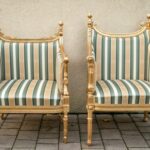 05.12.2020 Częstocice. Zabytkowe meble, które zostały poddane renowacji / muzeumostrowiec.pl