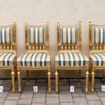 05.12.2020 Częstocice. Zabytkowe meble, które zostały poddane renowacji / muzeumostrowiec.pl