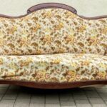 05.12.2020 Częstocice. Zabytkowe meble, które zostały poddane renowacji / muzeumostrowiec.pl