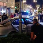 01.08.2020. Kielce. Pijany kierowca pędził osobowym seatem wzdłuż ulicy Sienkiewicza / Michał Karoński/Facebook