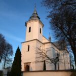 15.11.2020. Chełmce. Kościół świętej Marii Magdaleny i świętego Mikołaja / Robert Felczak / Radio Kielce