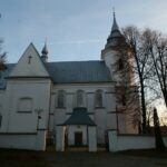 15.11.2020. Chełmce. Kościół świętej Marii Magdaleny i świętego Mikołaja / Robert Felczak / Radio Kielce