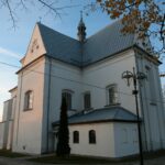 15.11.2020. Chełmce. Kościół świętej Marii Magdaleny i świętego Mikołaja / Robert Felczak / Radio Kielce