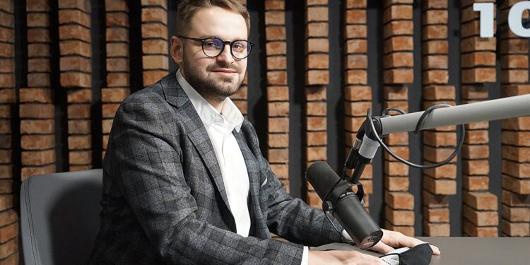 Bartłomiej Orzeł, pełnomocnik Prezesa Rady Ministrów ds. programu Czyste Powietrze / Robert Felczak / Radio Kielce