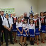 07.12.2020 Występy. Koło Gospodyń Wiejskich w Występach zajęło II miejsce w ogólnopolskim konkursie „Koło ARiMR w sercu wsi”. Na zdjęciu: Ireneusz Gliściński - wójt gminy Krasocin, Dariusz Frączek - radny gminy Krasocin i KGW w Występach / Ewa Pociejowska-Gawęda / Radio Kielce